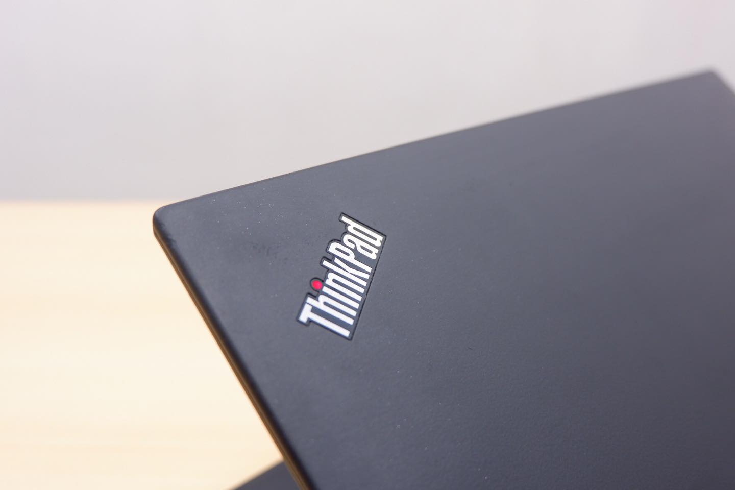 Lenovo ThinkPad T480 (i5-7300U) - Image 5