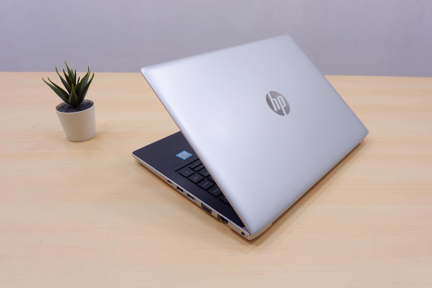 HP ProBook 430 G5 (i5-8250U) - Image 5