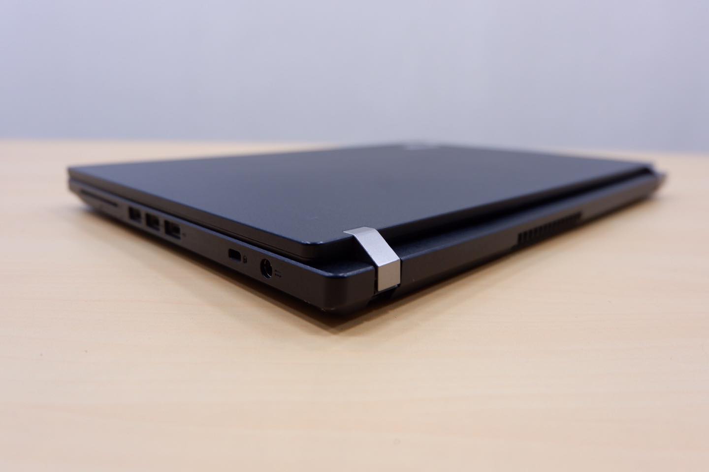 Acer TraveMate P449 Series (i7-7500U) - Image 3