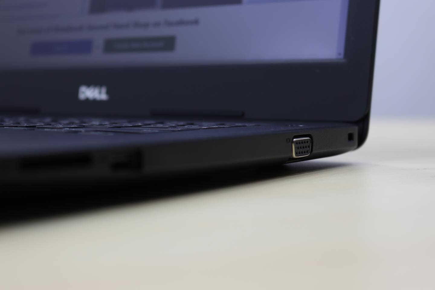 Dell Latitude 3480 (i5-7200U) - Image 2