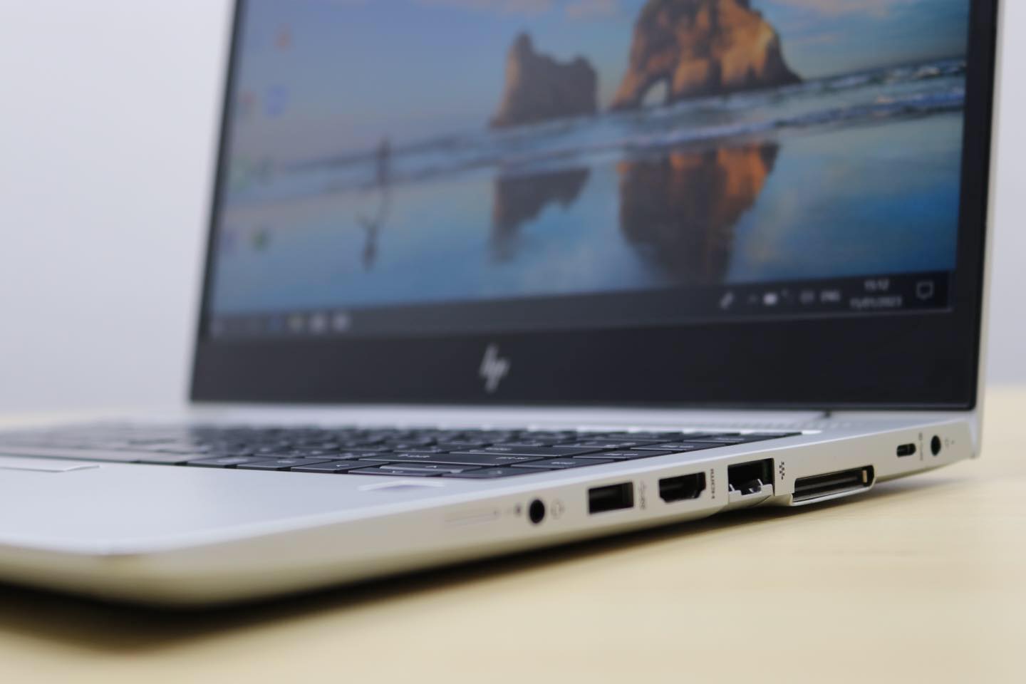 HP EliteBook 745 G6 (AMD Ryzen 3) - Image 4
